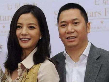 黄晓明深夜发声明称绝没操纵股市，“怪我理财不谨慎”，我应代母