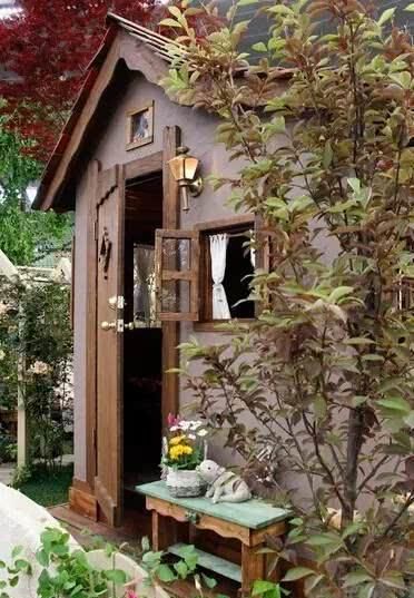  「养花」等我们年纪大了，回乡下，开辟院子，种菜养花