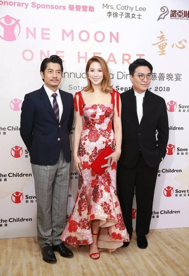 李家诚携手娇妻徐子淇撒狗粮，网友：真有千亿阔太的风范！