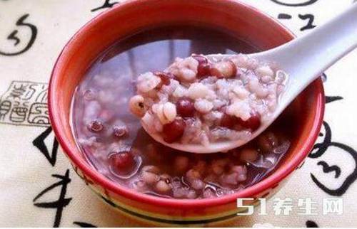 吃了很多红豆薏米粥却不祛湿？那是因为你没加这个东西