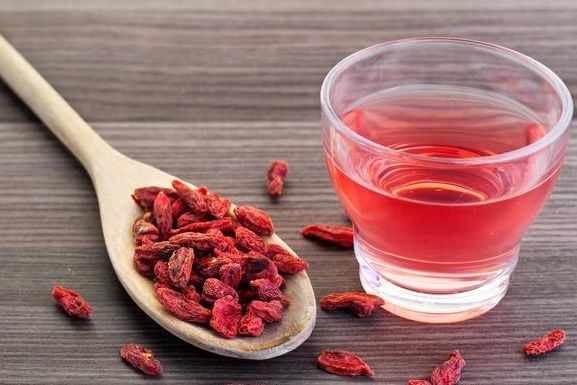 枸杞换1种吃法,比泡水更养生,肝好、人健康