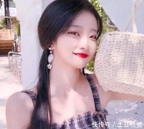 『校花』被“天使吻过”的3种脸型,个个都是校花级,男生“一见就钟情”