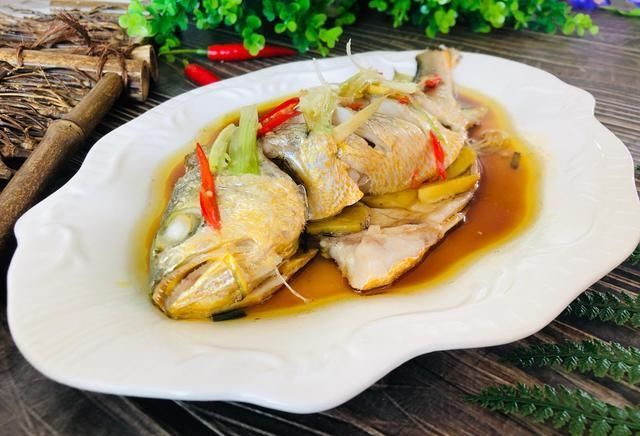  『腥味』不管蒸什么鱼，千万别直接下锅，多做这几步，鱼肉不腥不柴还入味