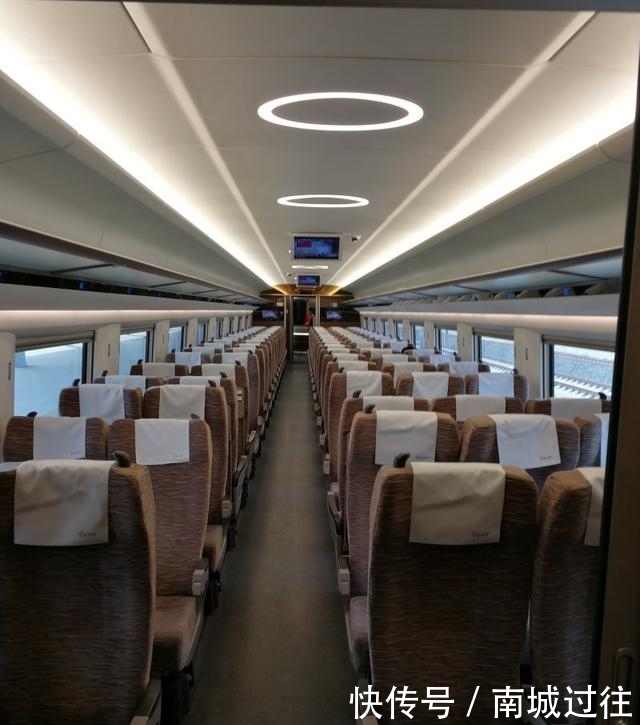  内部：鲁南高铁“复兴号”动车内部实拍流出，大量高清图首次曝