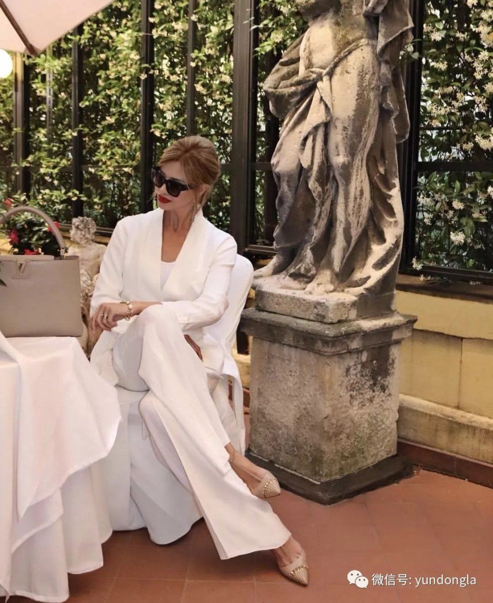 50岁奶奶，20岁身材:长期坚持健身的人，年轻到可怕!