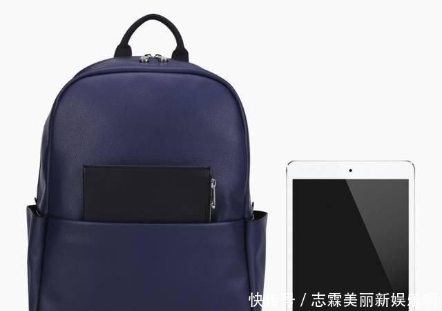  『张扬』CK 2020年春夏款双肩包实评：始终如一的简洁、經典蓝、logo不张扬