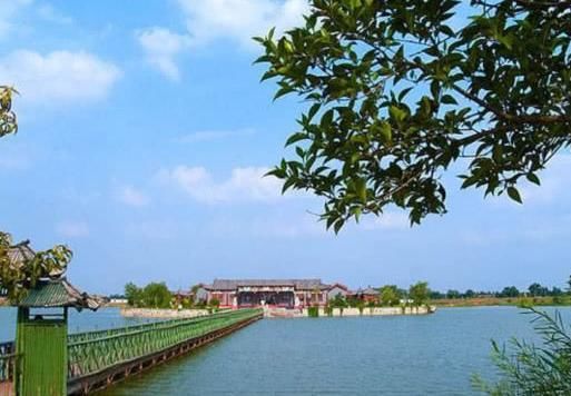  [高铁]河南“最富有”的小县城，被高铁机场双砸中，人称“小郑