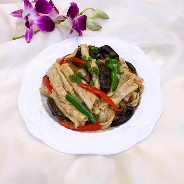  『做法』美食推荐酸辣鸡杂，腐竹烧香菇，姜葱爆竹蛏，酱肉土豆片的做法
