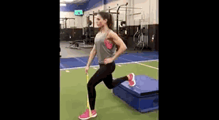 这个世界上最可怕的是：别人都拥有了柯基臀，而你只有柯基腿！