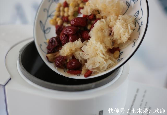  #营养#春天爱美女人多喝此早餐，每天一杯，皮肤水嫩气色好，比敷面膜强