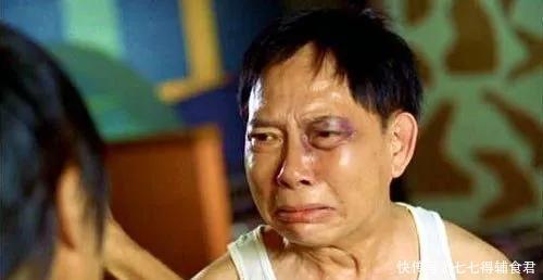  「少林足球」周星驰错了吗？成名后屡遭世人嫌弃，如今白发苍苍为何还在坚持？