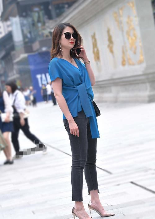  潮装|气质美女潮装秀，装扮的很艺术，真的太迷人了