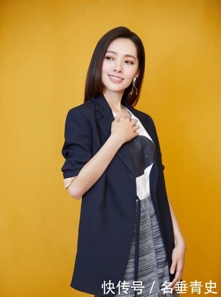  婆婆：郭碧婷婚后变了样，连穿搭风格都模仿婆婆，要成为下一个小向太？