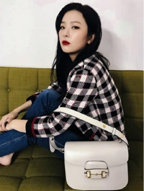  『姜涩琪』优雅美人姜涩琪，穿搭潮流时尚，好身材全都秀出来