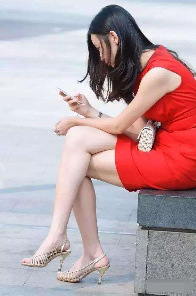 路人街拍, 这样足够明显了吧