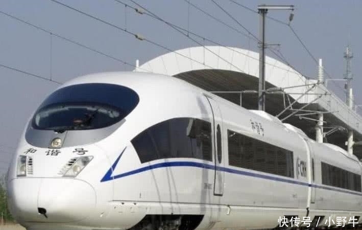 中国高铁到底有多耗电？看完网友：一直在亏损，我信了