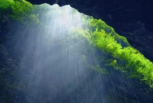 仍未公开的绝对秘境！中国版的“黄石公园”，亚洲最大的冰瀑－－