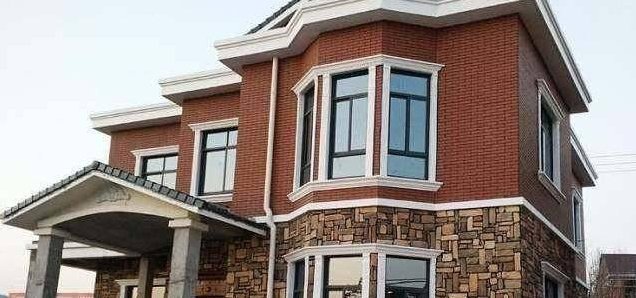  漂亮：现在的农村别墅都这么漂亮！继续住在城市里吧？