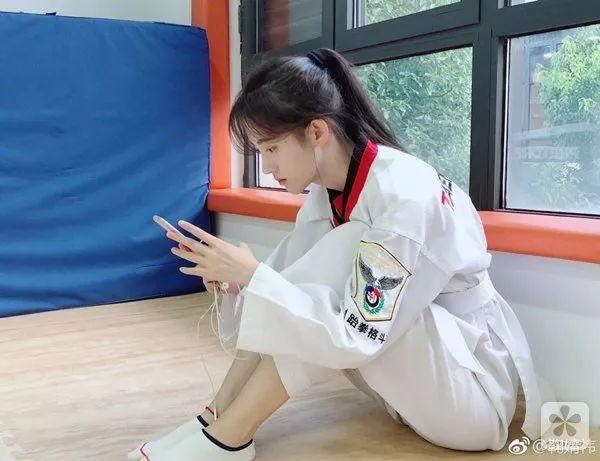 发型｜鞠婧祎实力教学！适合娇小妹子的百搭发型到底有哪些？