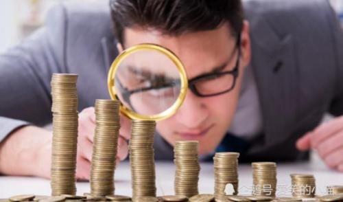  「4000」公务员4000收入轻松买房，私企员工月入过万却叫难！究