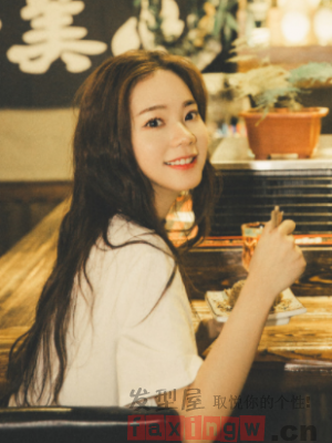 适合初秋的清新女生发型 选对发型很重要