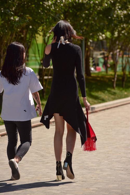 高个子美女总是会多三分性感