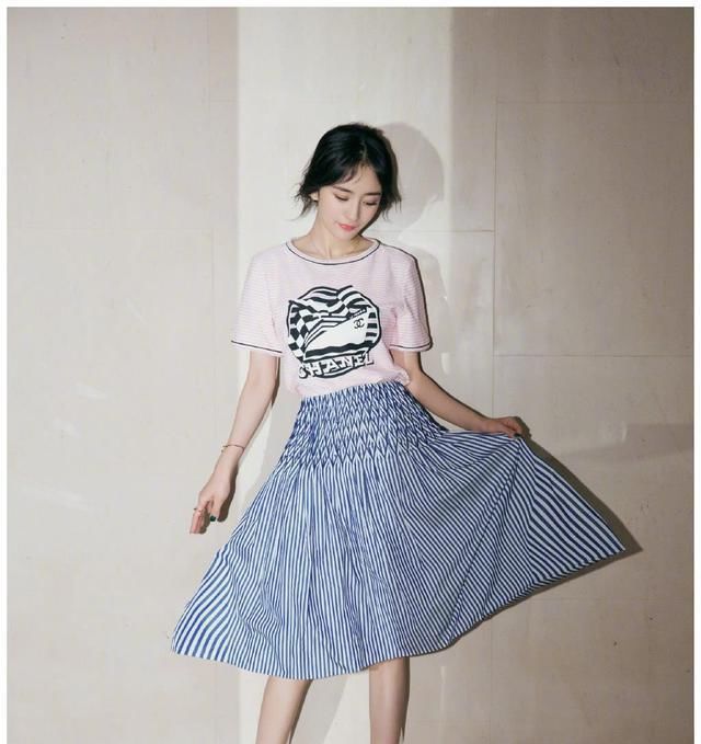  『女生』女生怎么穿搭会看着很温柔?