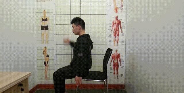  「肩颈线」女生斜方肌大导致溜肩？建议从这两方面调整，带你塑造漂亮肩颈线
