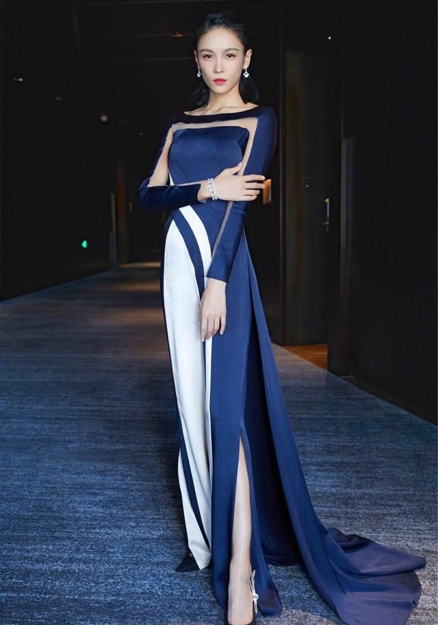 张蓝心颜值高就是好，这么穿美的有点美不胜收