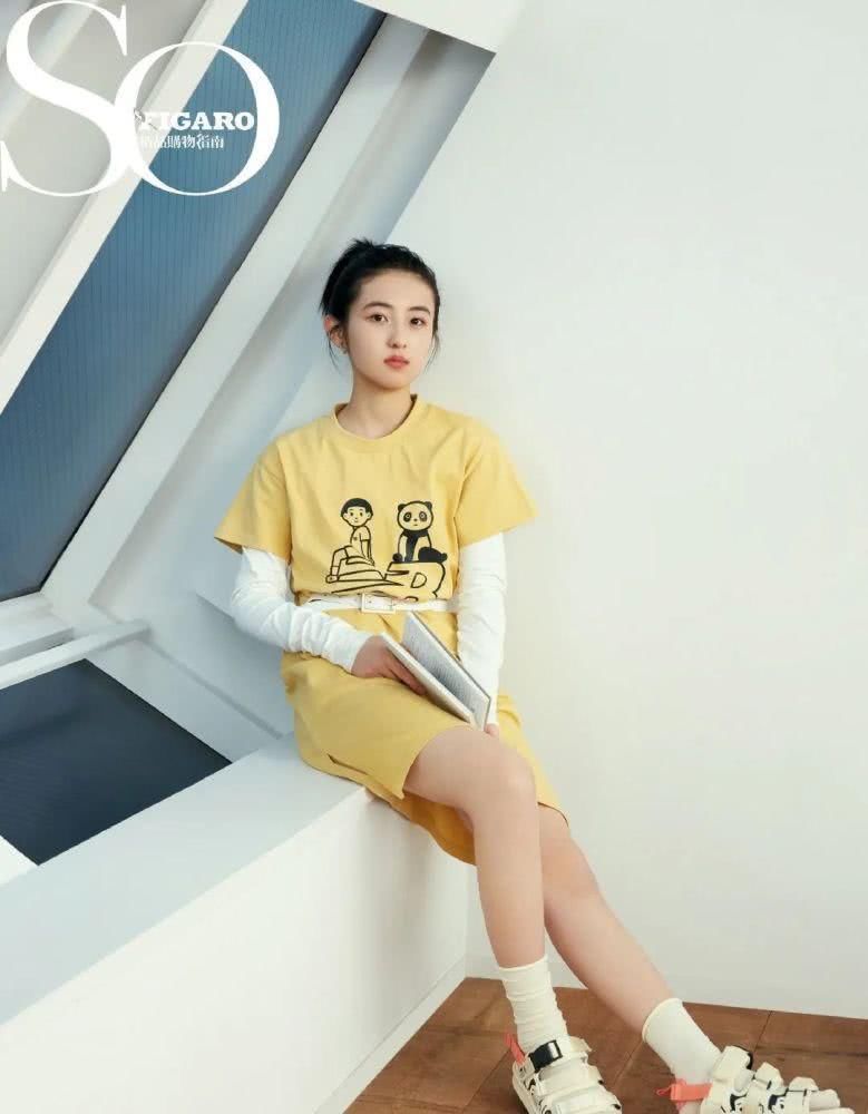 [必不可少]今夏流行这样穿“T恤+短裤”，显高显瘦， 美到犯规！！