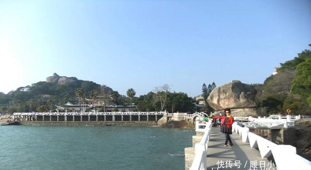 春天去武汉时,正是樱花盛开时