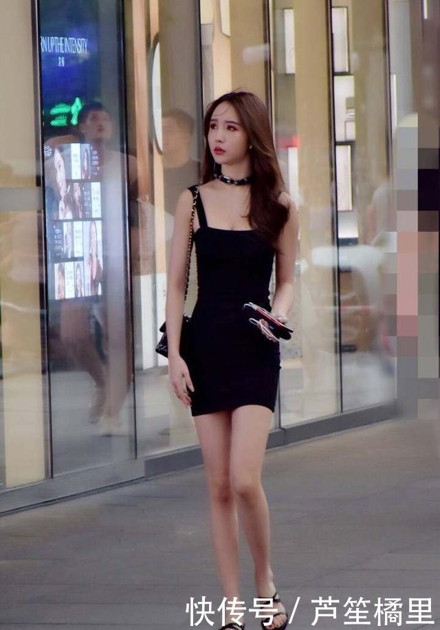 漂亮■街拍:漂亮吗?小姐姐性感和优雅相伴相生!