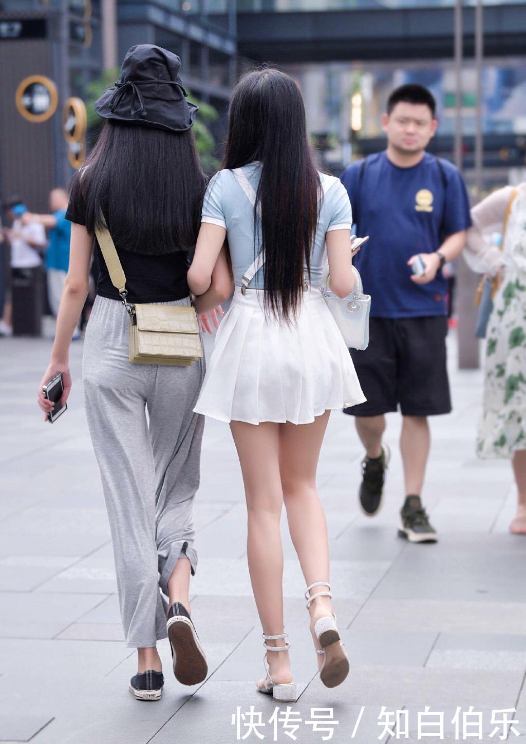 #款式#和时尚闺蜜同行,会穿搭才能让自己的造型更靓丽