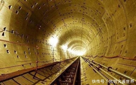  中国■1000万人要绕行他国才能去首都！如今中国人一来，2小时到