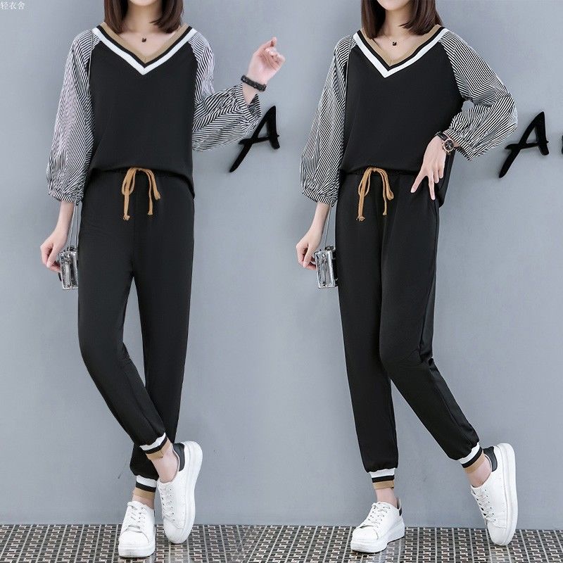 哇塞，第一次见到如此“软妹”的套装，适合秋天穿，老婆穿上美哭