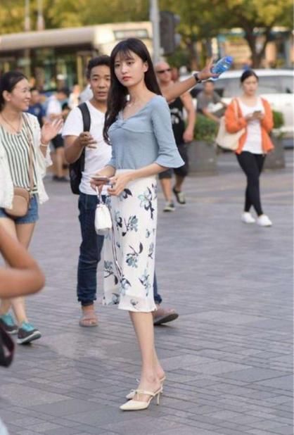 路边街拍时尚小姐姐，有没有让你怦然心动的？