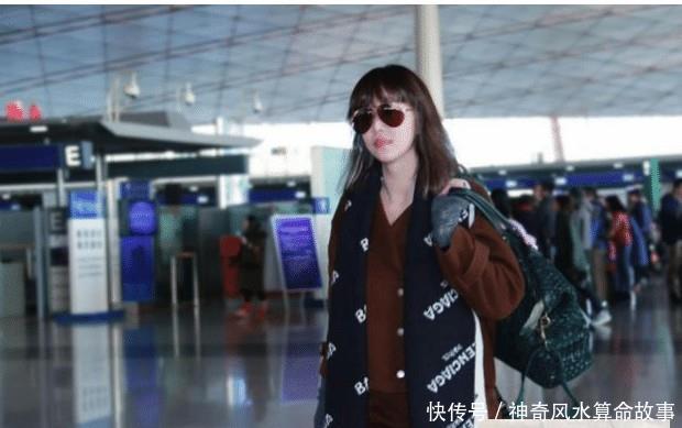 [ 焦糖色]穿焦糖色套装女人味十足, 网友： 不信你已经51岁了!，周海媚现身机场,
