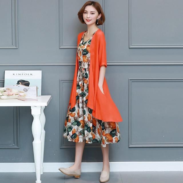 入秋，不管有钱没钱，至少要有一件这样的“棉麻”裙，清雅衬肤白