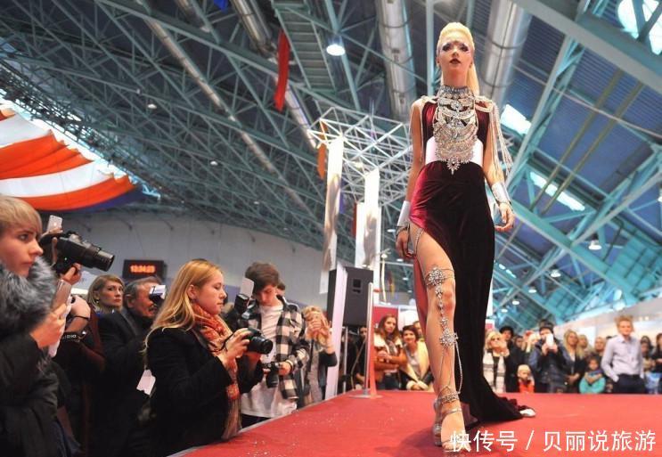 白俄罗斯对中国实行免签，不少美女来中国当模特，单身青年很兴奋