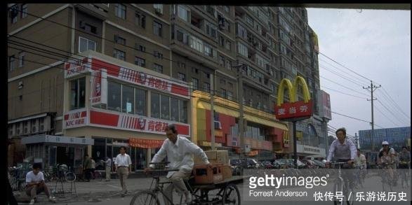  「银锭桥」1997年北京夏天老照片 图6现在大部分人买不起、图8让