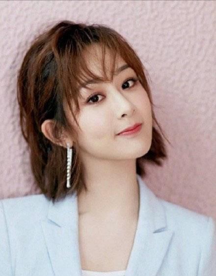  「显得」脸上有这4个特征的女人，可别”犯傻“剪短发，小心真的变大妈