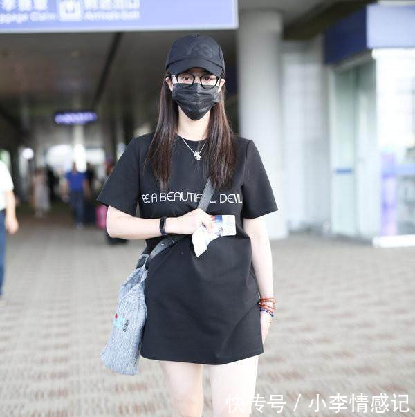 李宇春和唐艺昕同穿长筒袜，一个惊艳了米兰，一个却穿成灾难