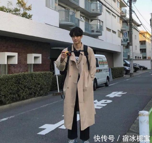  「挪不开」每天教男生一套穿搭！今天是韩系男友风，女生挪不开眼的那种