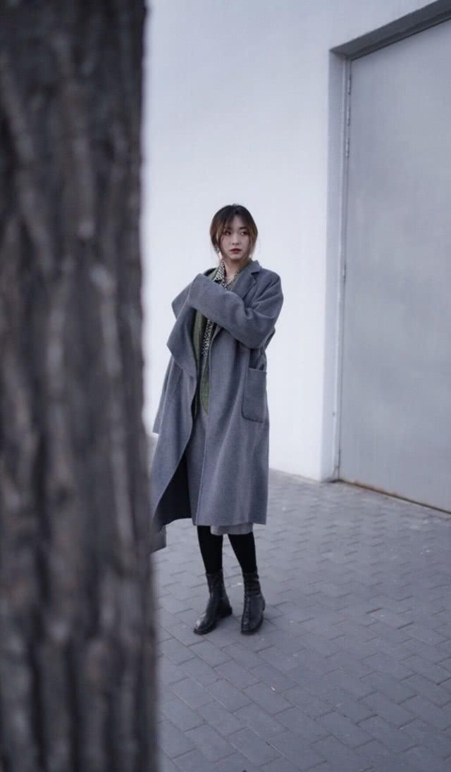 『春天』当高级灰遇上春天,满眼的高级感网友这是我喜欢的范儿