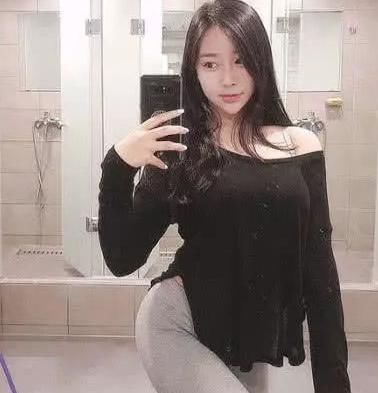 健身女神：她来告诉你胖不是丑！通过努力训练，身材比例更完美！