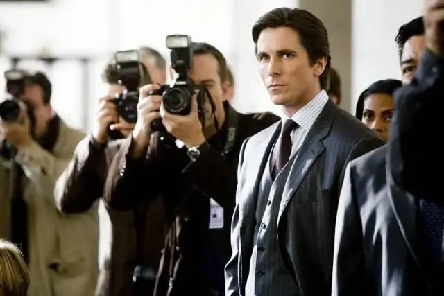 『蝙蝠侠』打败蝙蝠侠的小丑输了？不尬吹，独家新解《黑暗骑士》史诗三部曲