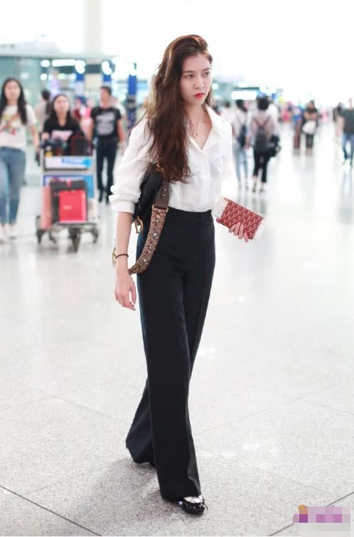 厉害了宋妍霏!只因穿对一条阔腿裤，169身高竟穿出2米的气场