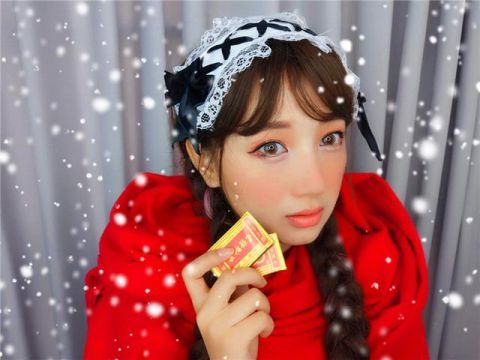  #女生#十六岁的女生要不要化妆？有人居然认为：女孩化妆是暗示别人犯错