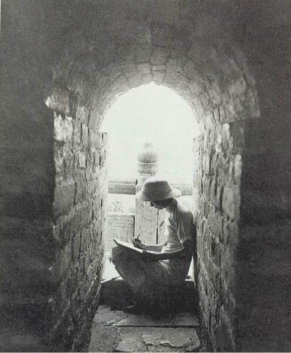  工作：林徽因35张工作照，很是珍贵！每一张都很美！