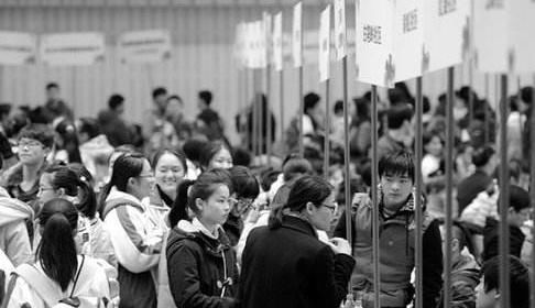 最吃香的三个文科专业,尤其第三个,毕业轻松过